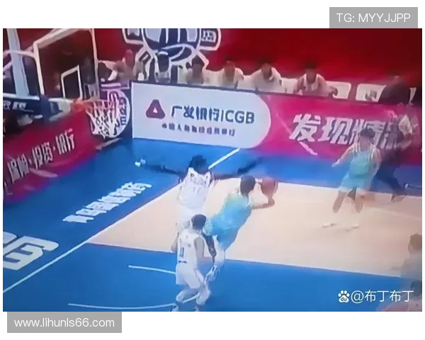 激烈对抗与精彩瞬间交织 体育赛事中的勇气与智慧之巅峰对决