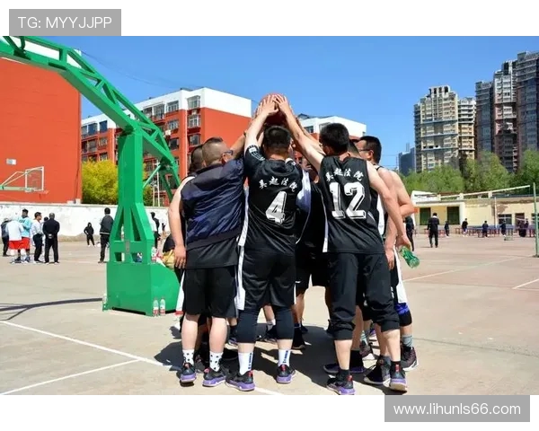 杭州篮球队荣登篮球意识排行榜第六名展现出色团队精神与战术素养