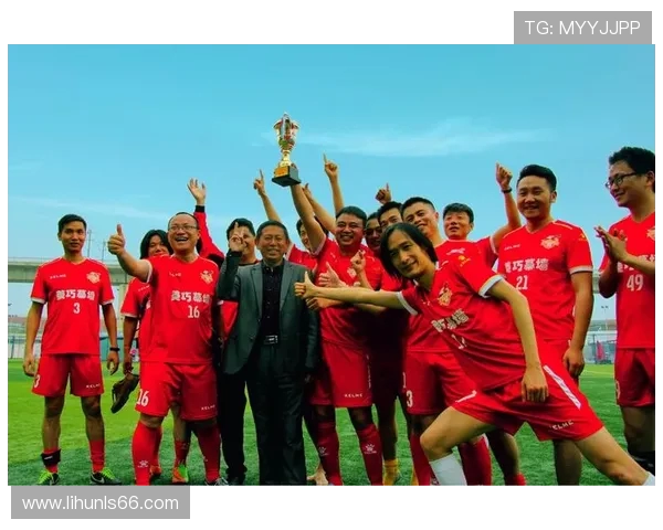 陈敏专访：追忆绿茵岁月与足球梦想的旅程