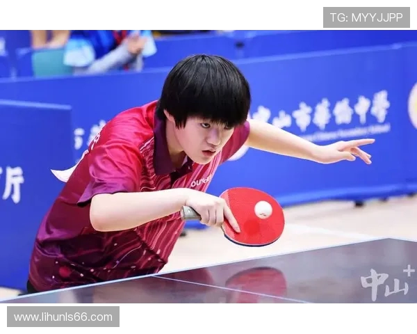 乒乓球运动的技巧与策略解析：从基础训练到高级战术的全面指南