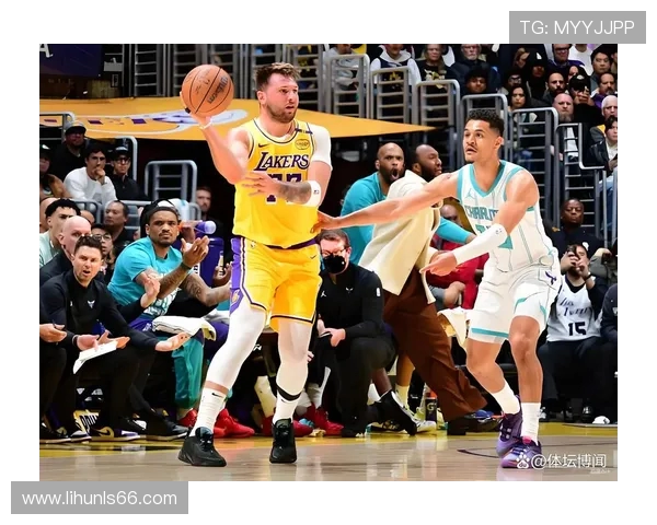 2018年12月16日湖人与黄蜂精彩对决回放全场集锦分析与精彩瞬间回顾